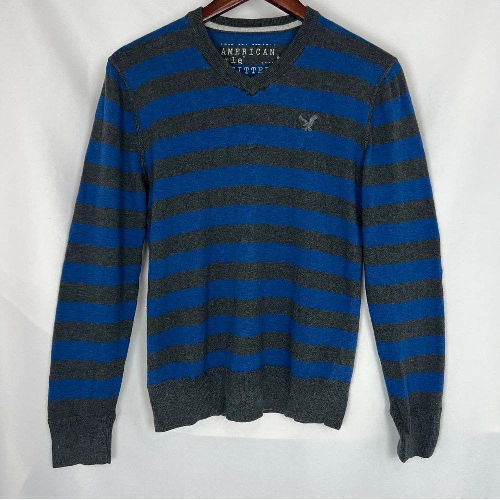 American Eagle V-Neck Sweater